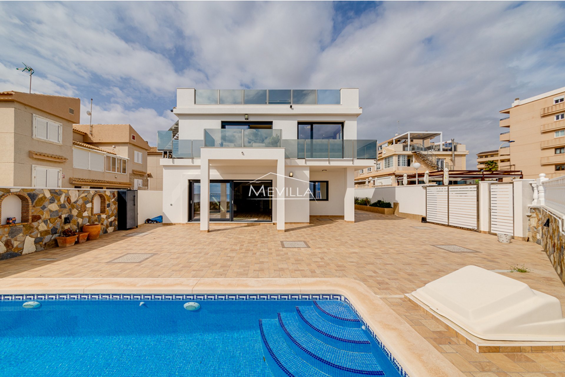 Obra nueva - Chalet / Villa - Torrevieja