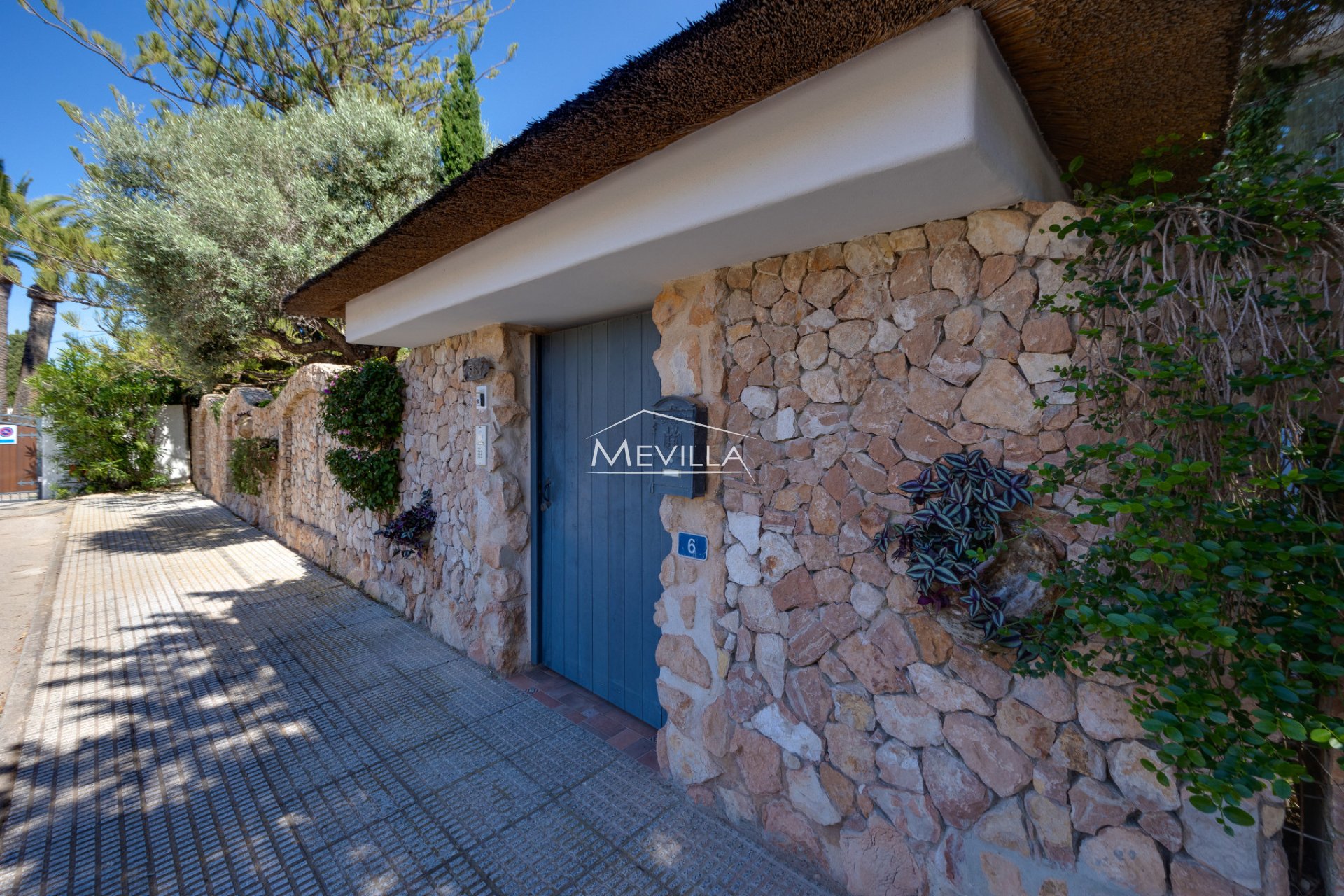 Primera Linea solo - Chalet / Villa - Orihuela Costa - Cabo Roig