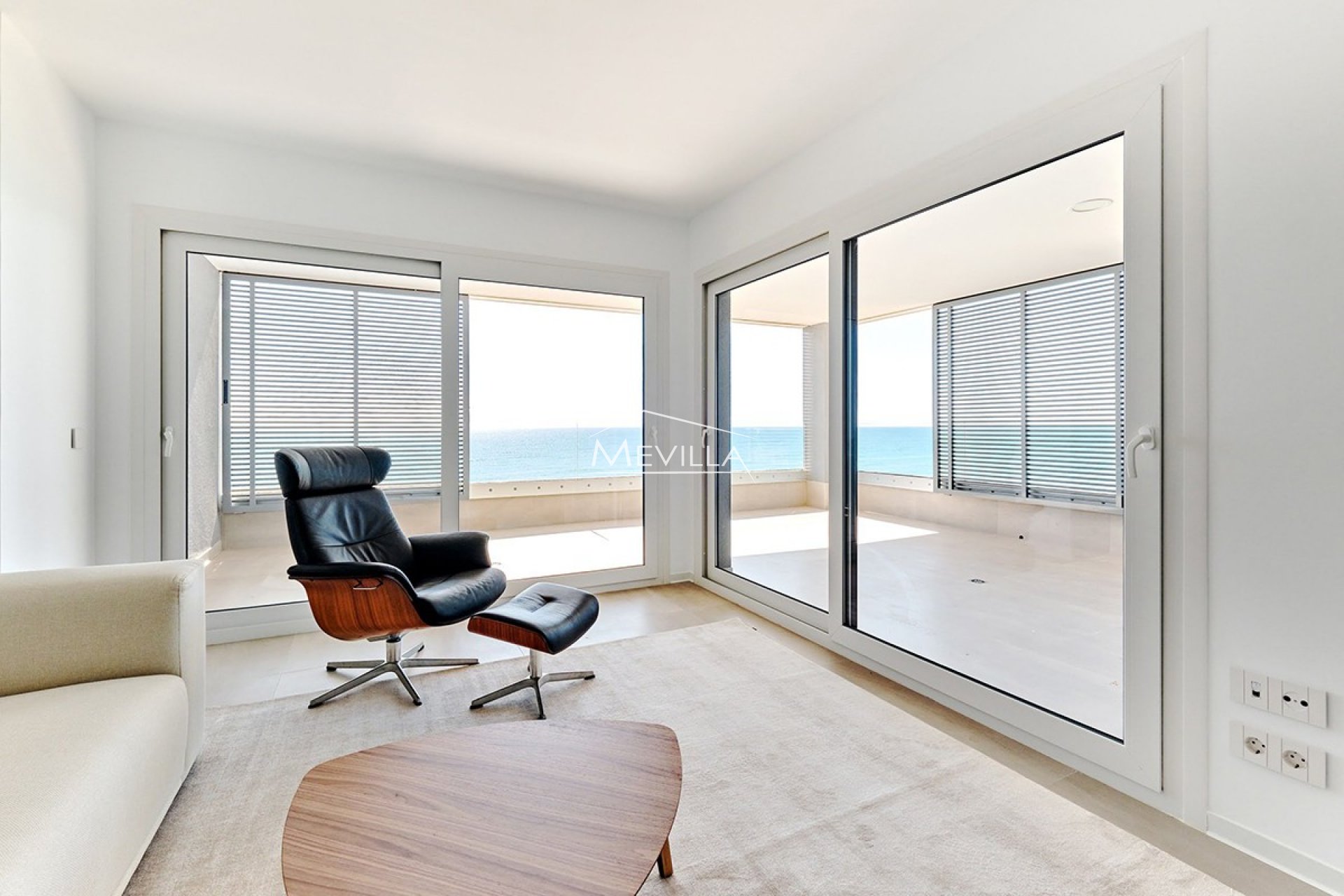 Primera Linea solo - Piso / Apartamento - Orihuela Costa - Punta Prima