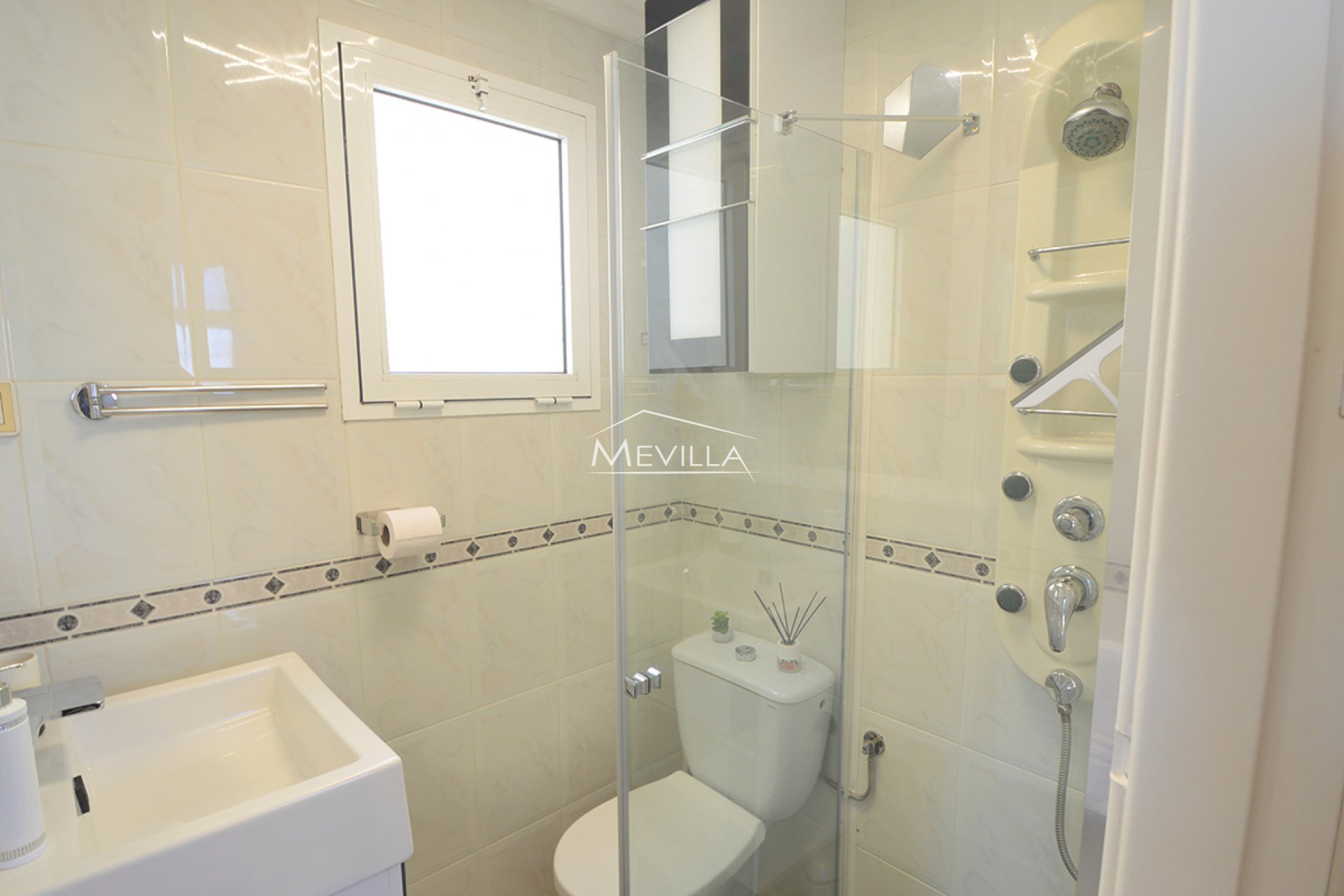 Resales - Apartment - Torrevieja - La Mata