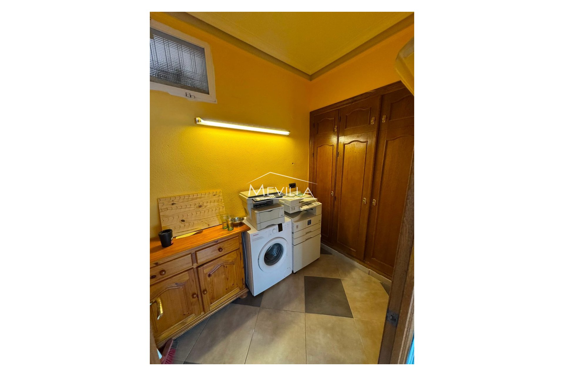 Resales - commercial - Torrevieja - La Mata