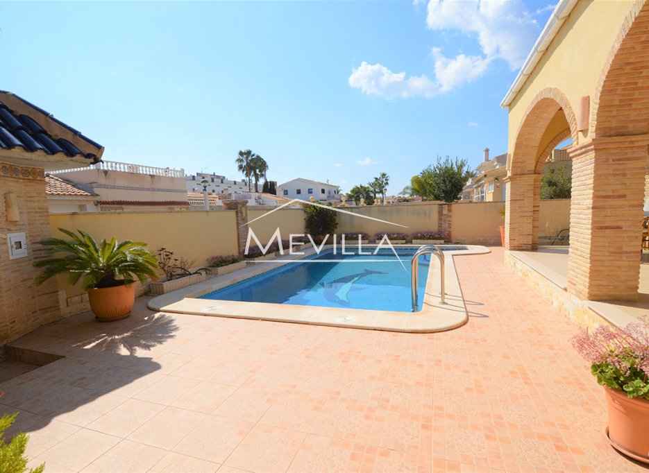 Resales - Villa - Orihuela Costa - Cabo Roig