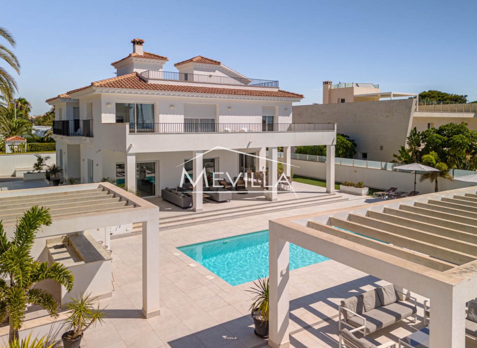 Resales - Villa - Orihuela Costa - Cabo Roig