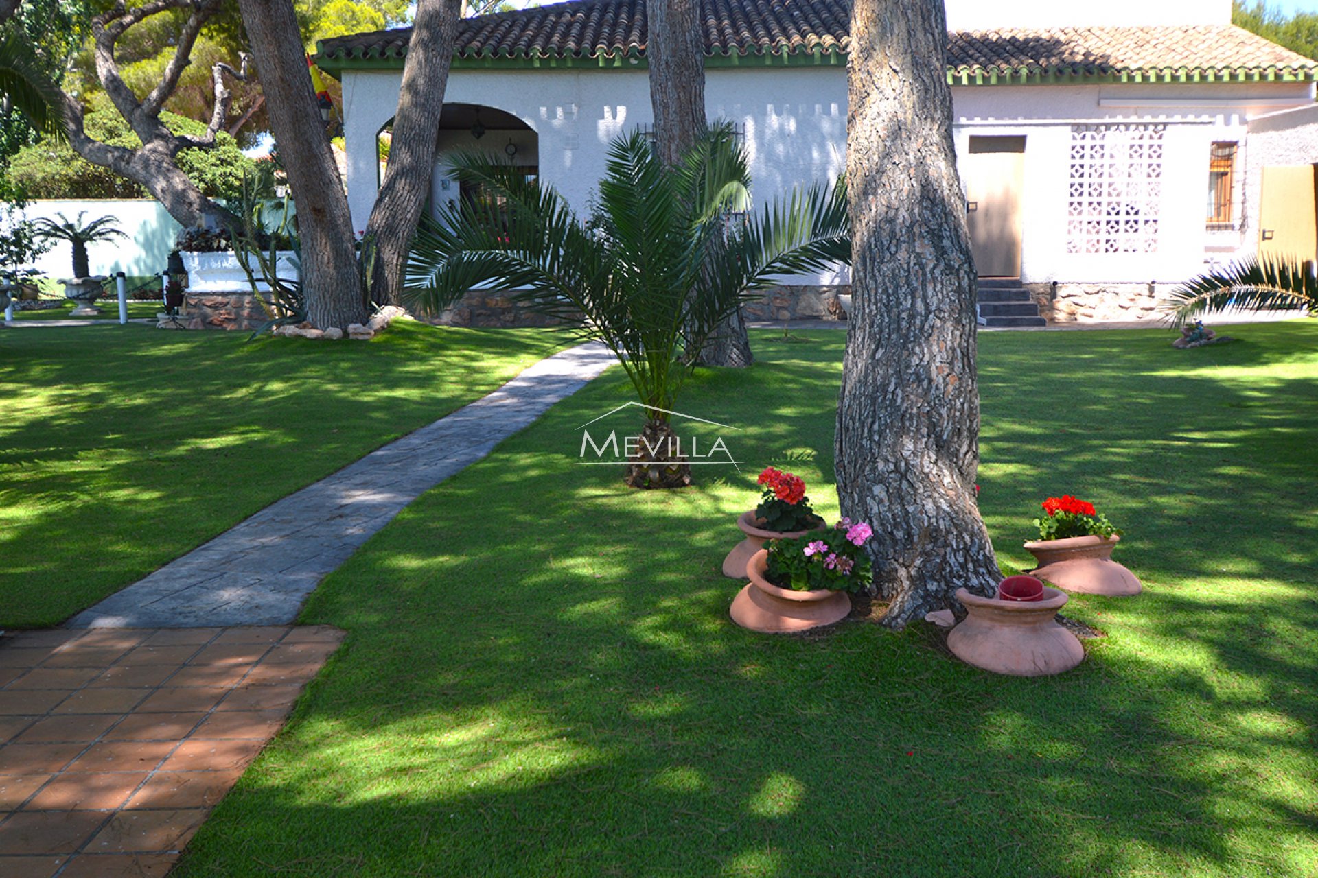 Resales - Villa - Orihuela Costa - Campoamor