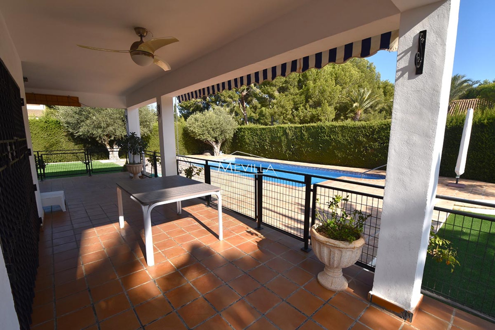Resales - Villa - Orihuela Costa - Campoamor