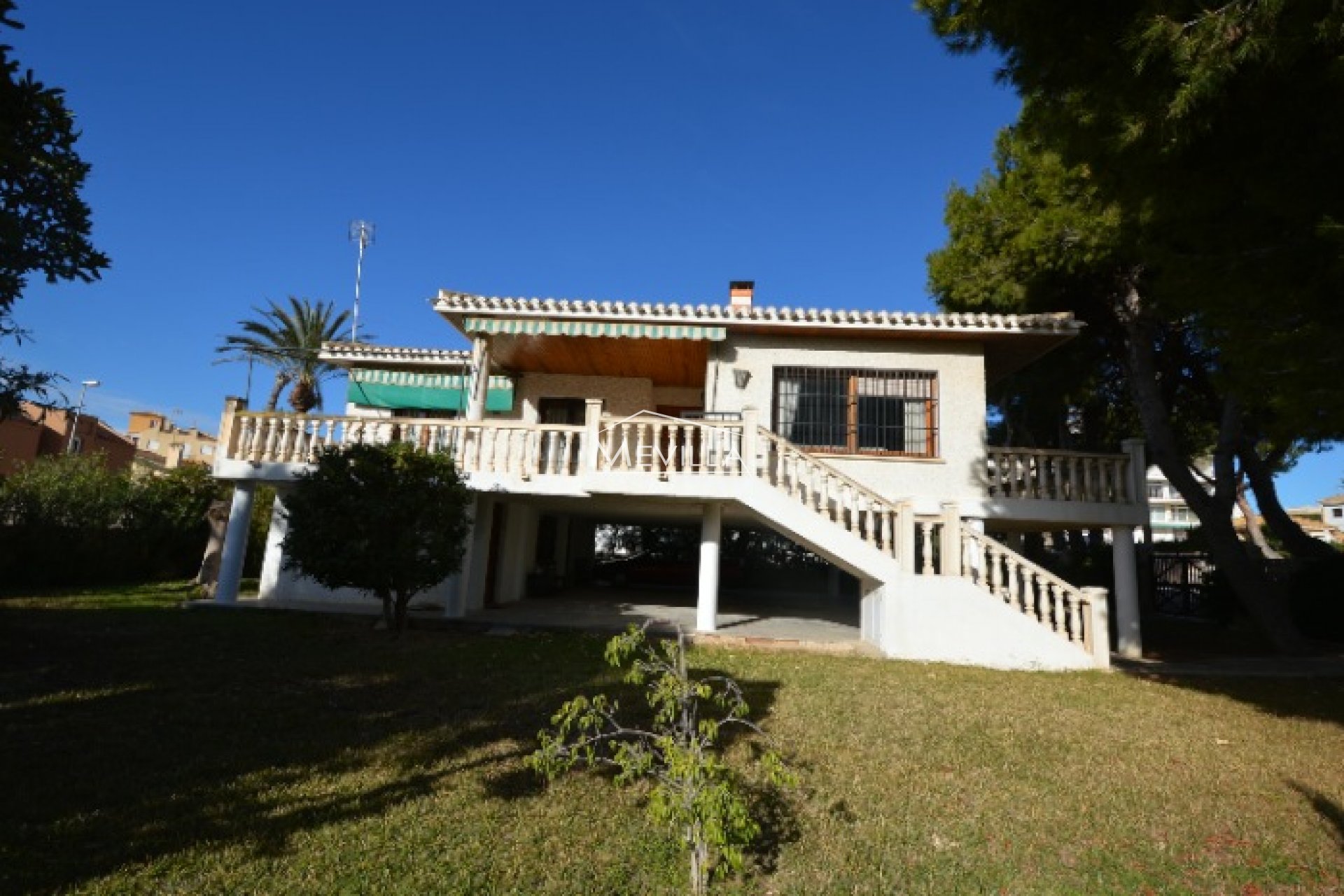 Resales - Villa - Orihuela Costa - La Zenia