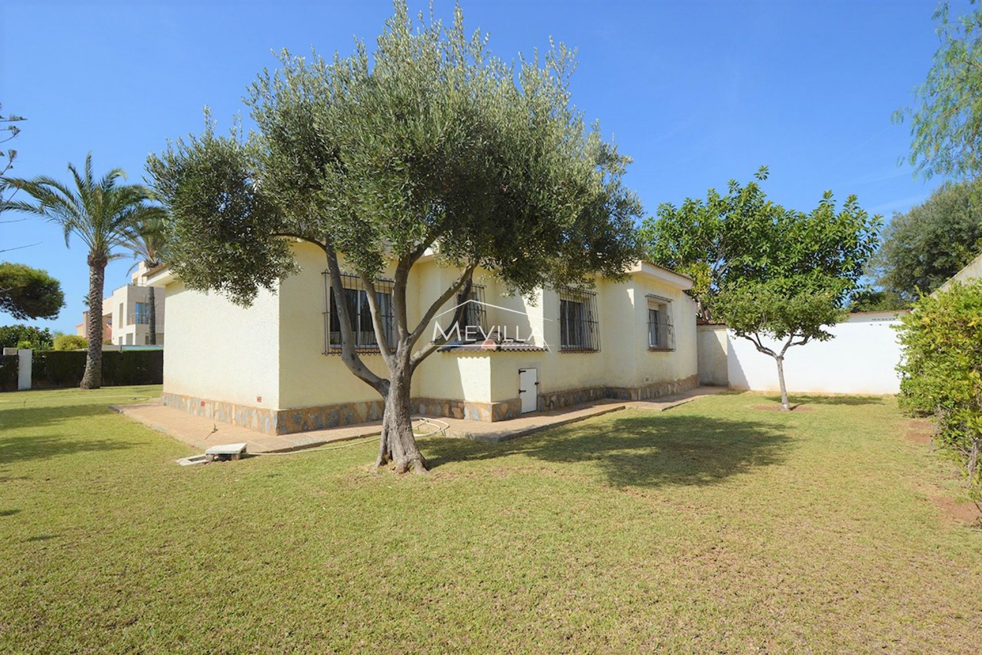 Resales - Villa - Orihuela Costa - La Zenia