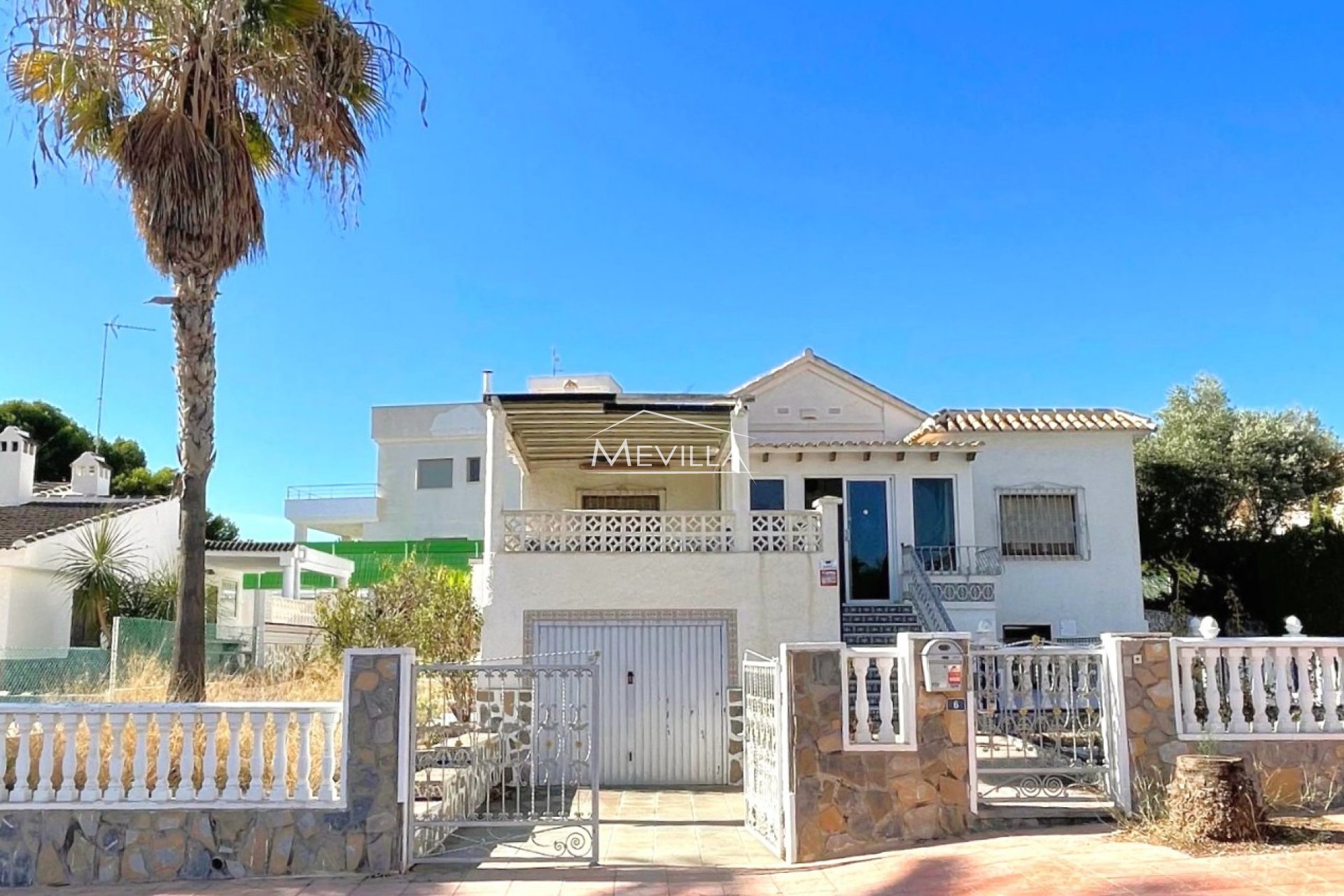 Resales - Villa - Orihuela Costa - La Zenia