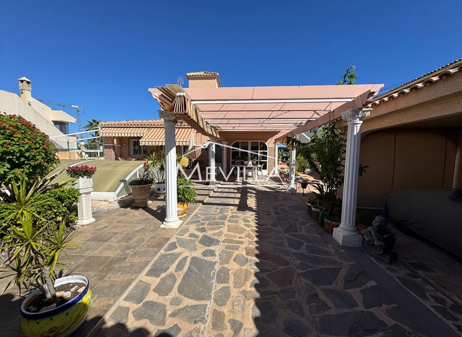 Resales - Villa - Orihuela Costa - La Zenia