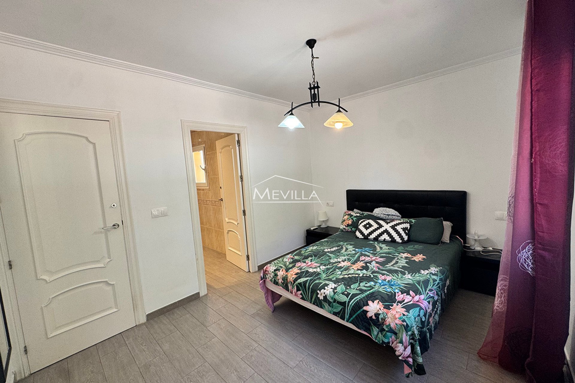 Resales - Villa - Orihuela Costa - La Zenia