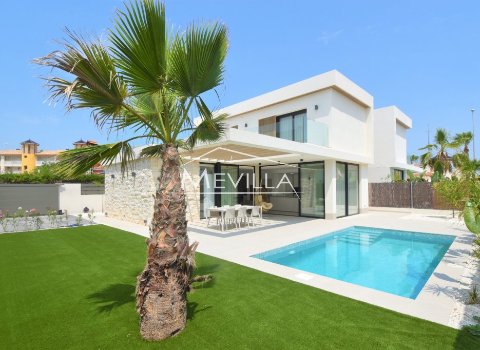 Resales - Villa - Orihuela Costa - Lomas de Cabo Roig