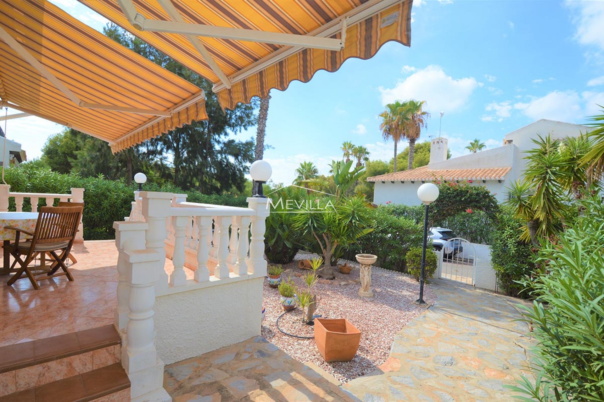 Resales - Villa - Orihuela Costa - Playa Flamenca