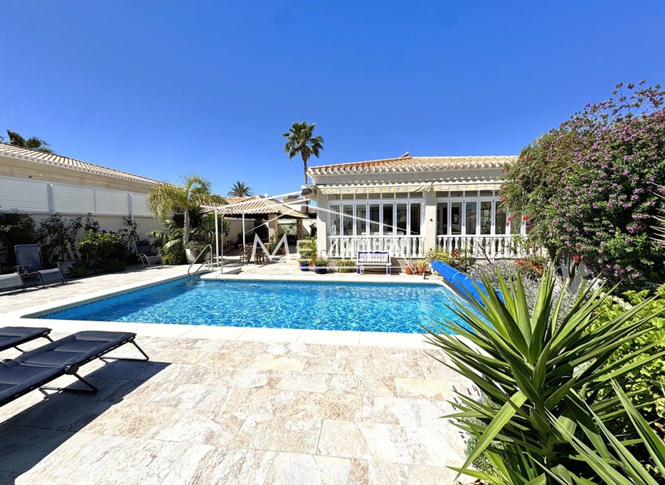 Resales - Villa - Orihuela Costa - Playa Flamenca