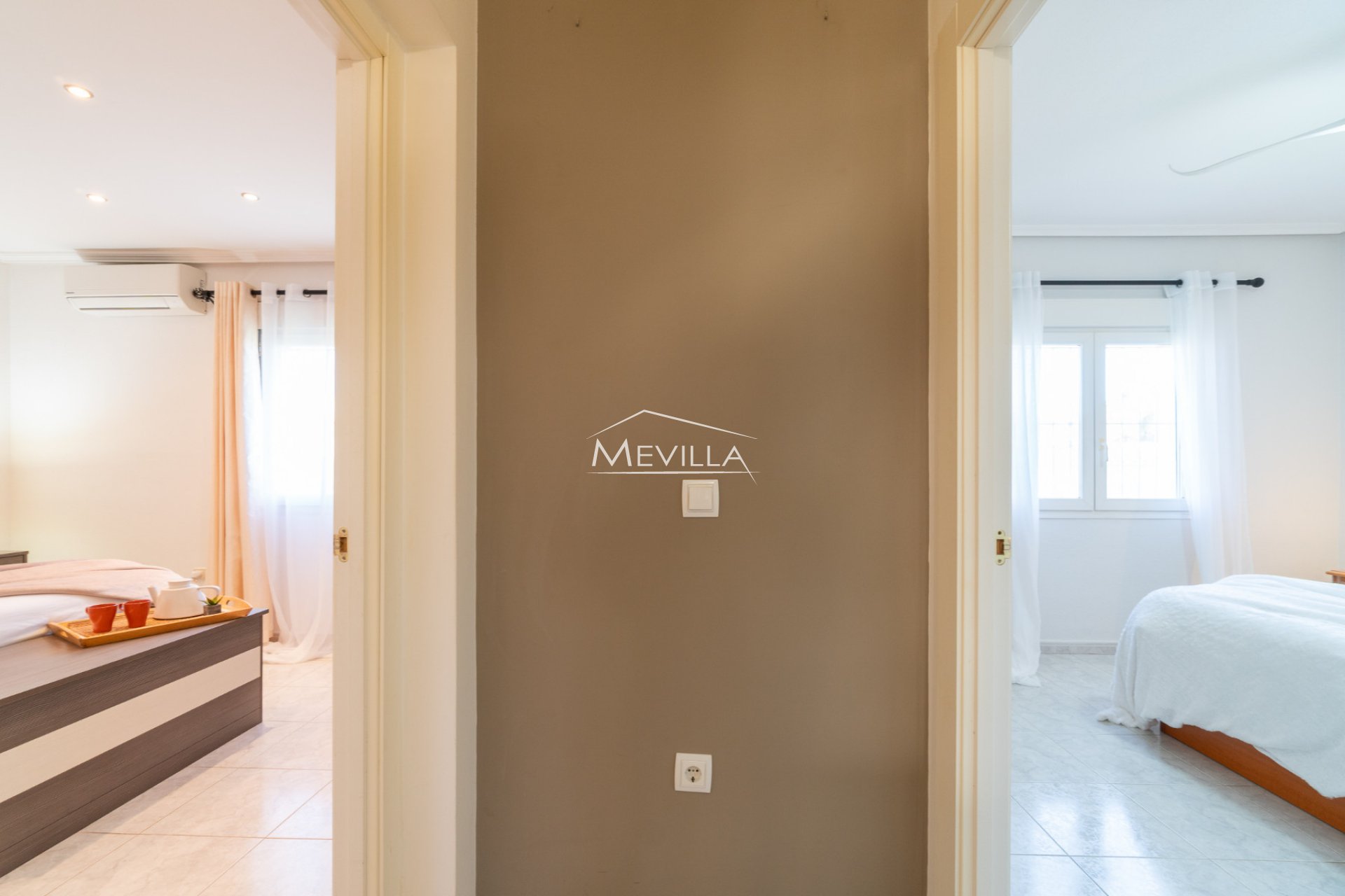 Resales - Villa - Orihuela Costa - Playa Flamenca