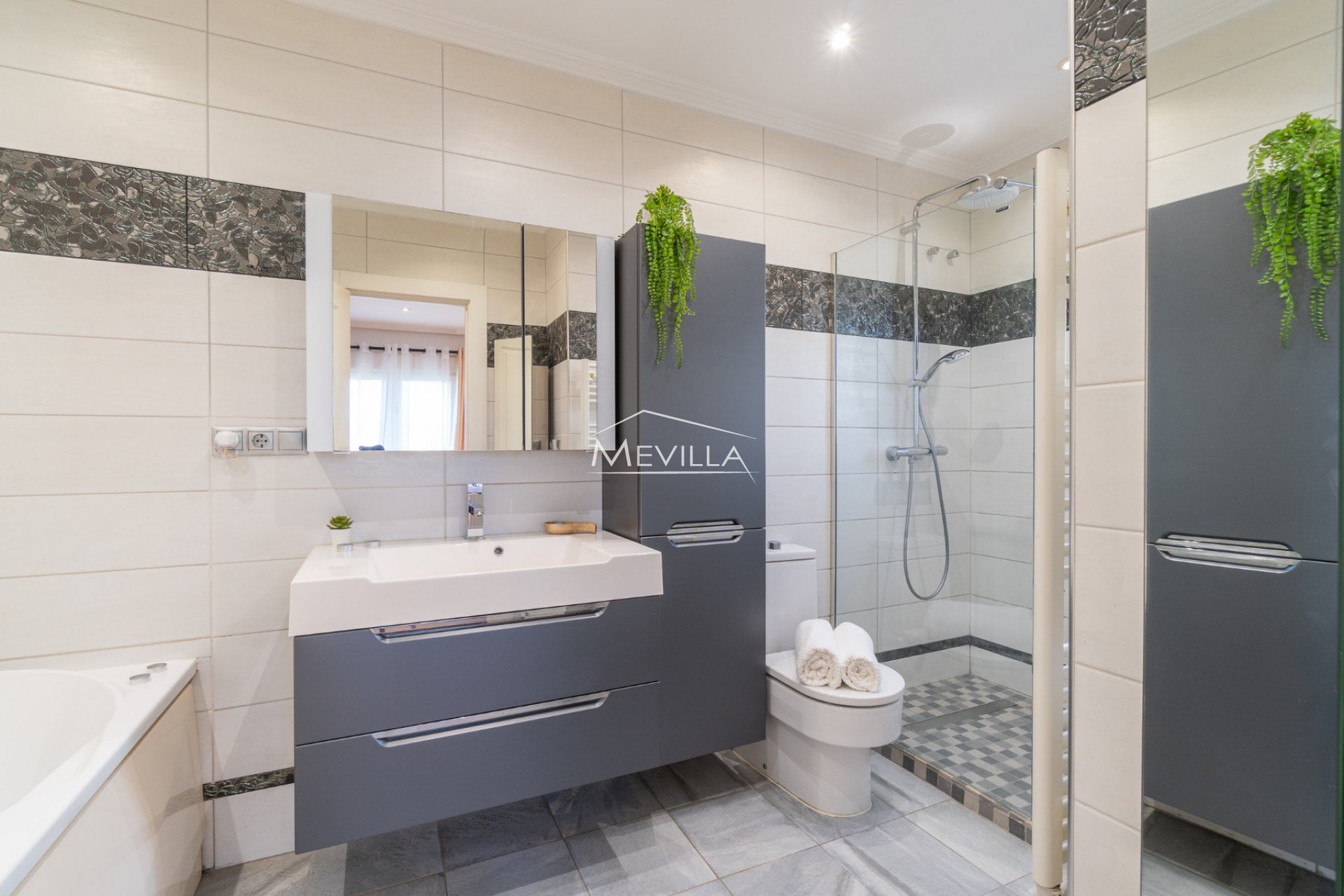 Resales - Villa - Orihuela Costa - Playa Flamenca