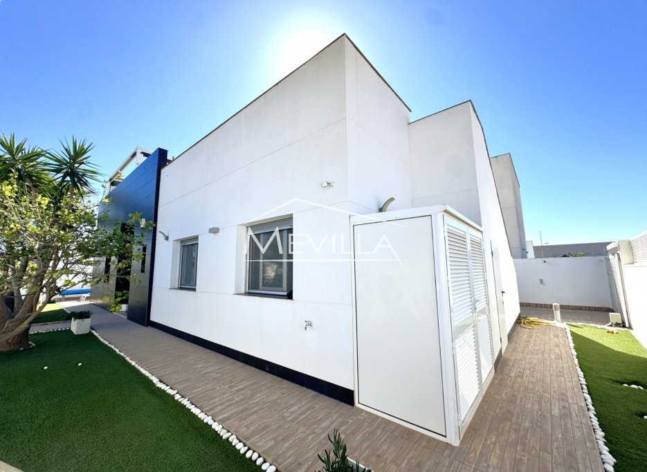 Resales - Villa - Pilar de la Horadada