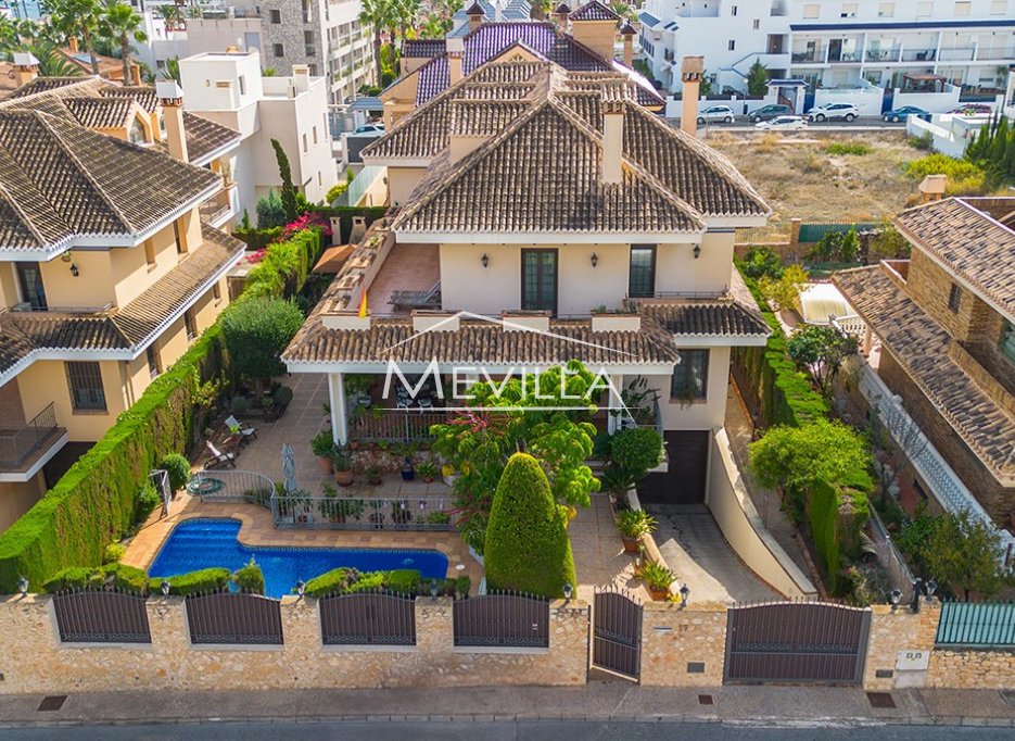 Resales - Villa - Torrevieja - La Veleta