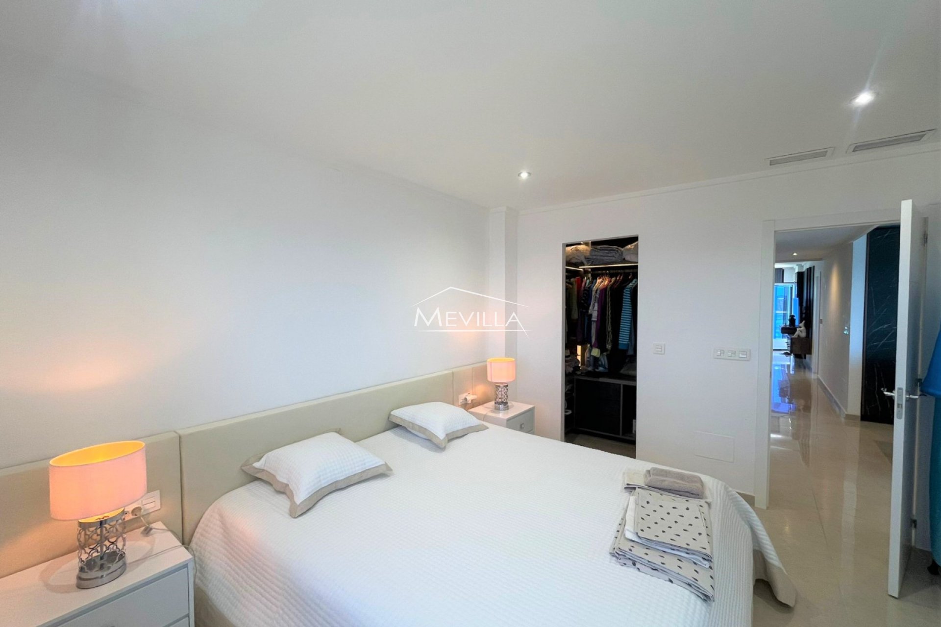 Reventas - Apartamento - La Manga