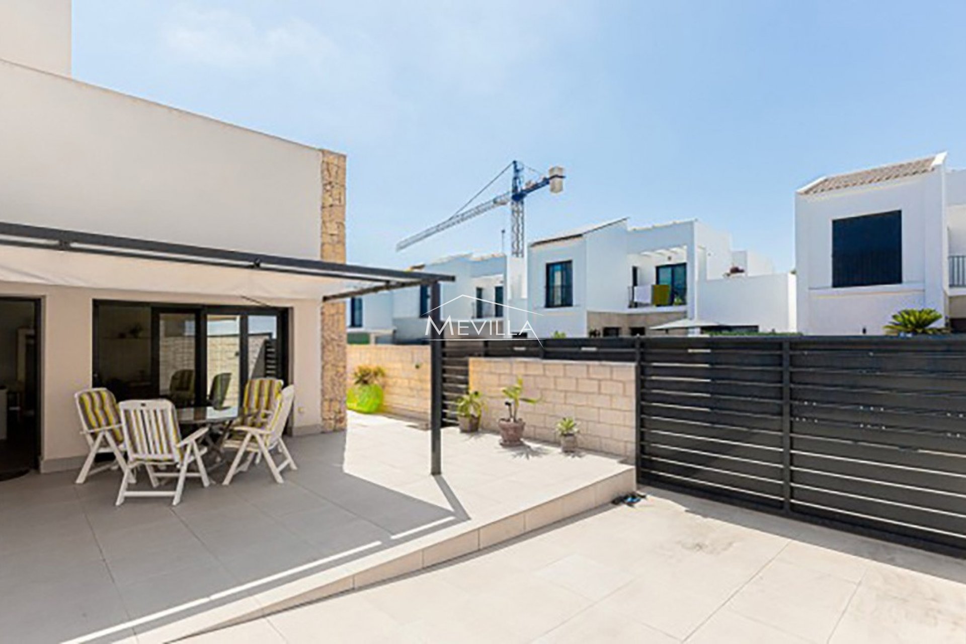 Reventas - Chalet / Villa - Guardamar / Ciudad Quesada / La Marina - La Marina