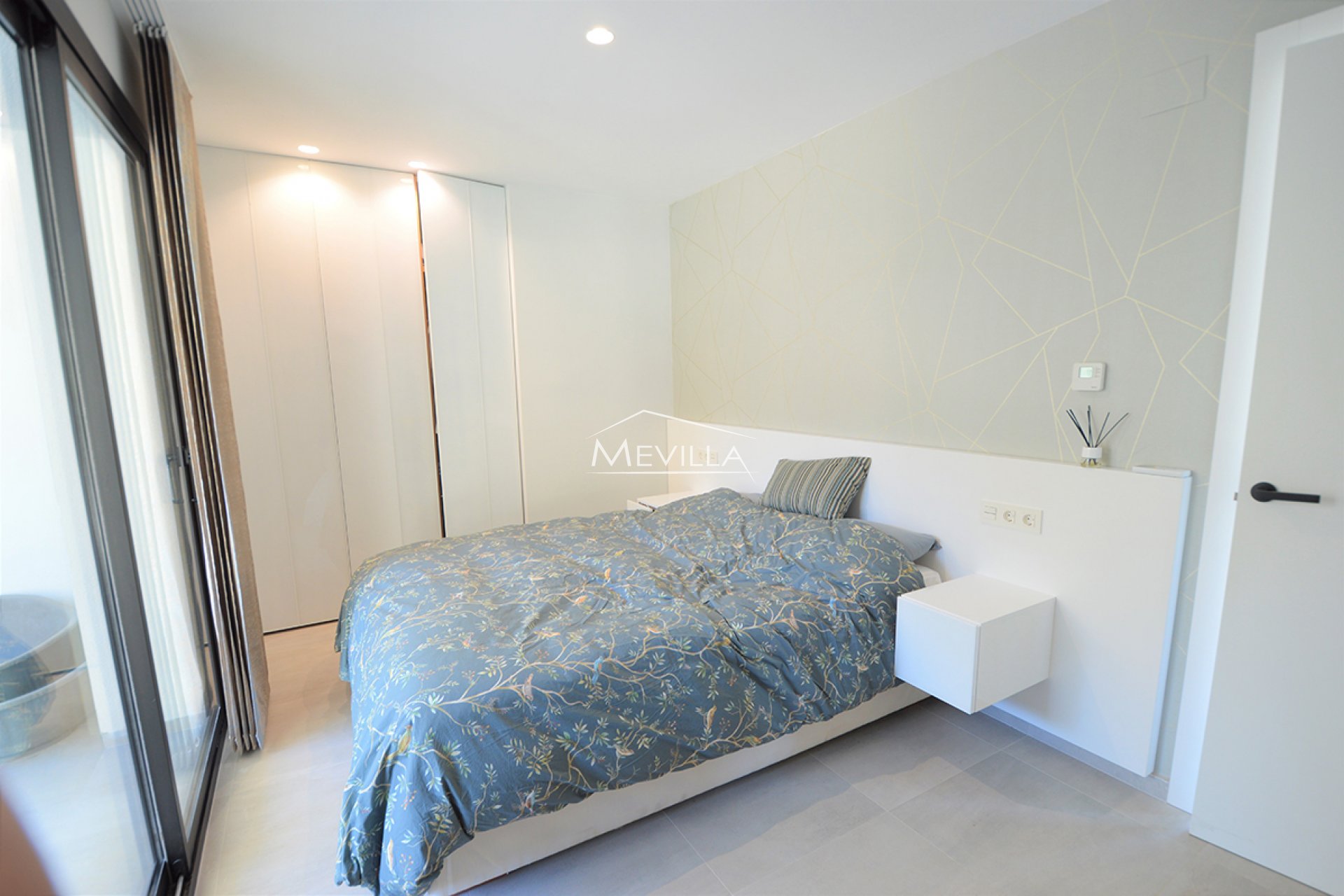 Reventas - Chalet / Villa - Orihuela Costa - Cabo Roig
