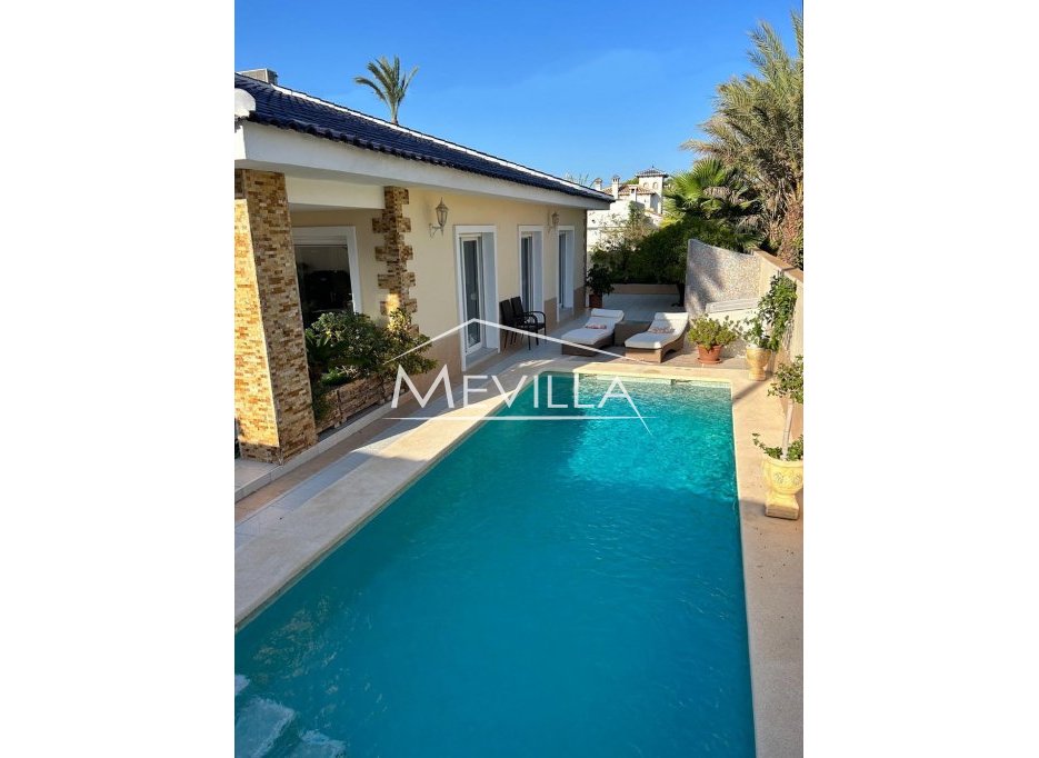 Reventas - Chalet / Villa - Orihuela Costa - Cabo Roig