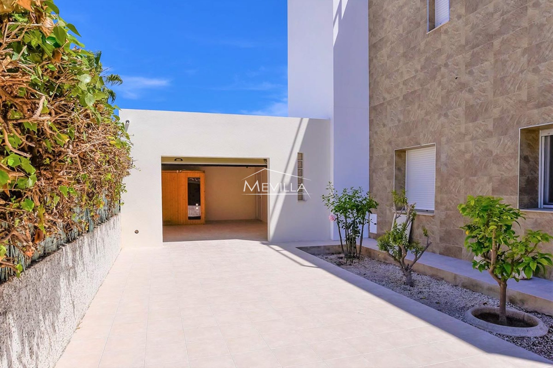 Reventas - Chalet / Villa - Orihuela Costa - Cabo Roig