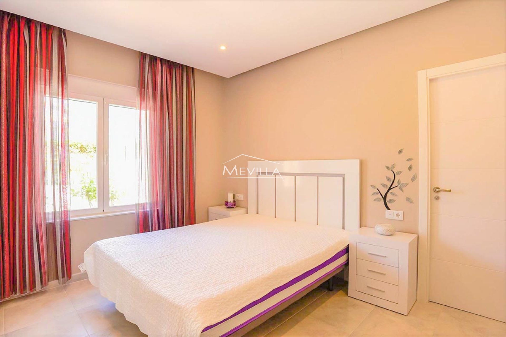 Reventas - Chalet / Villa - Orihuela Costa - Cabo Roig