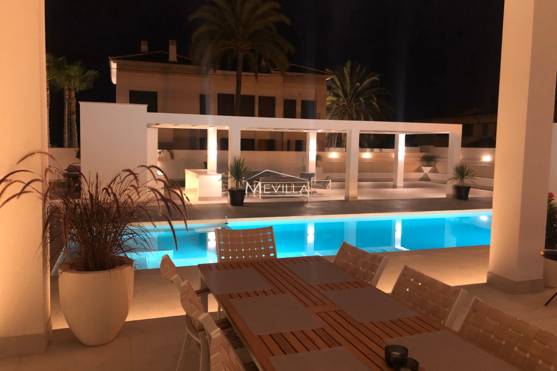 Reventas - Chalet / Villa - Orihuela Costa - Cabo Roig