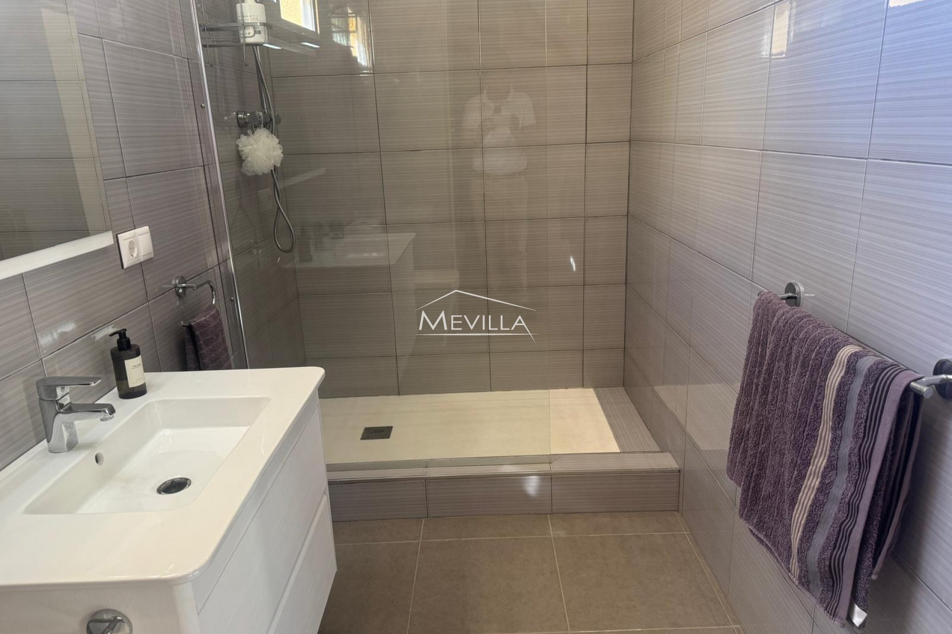 Reventas - Chalet / Villa - Orihuela Costa - Cabo Roig