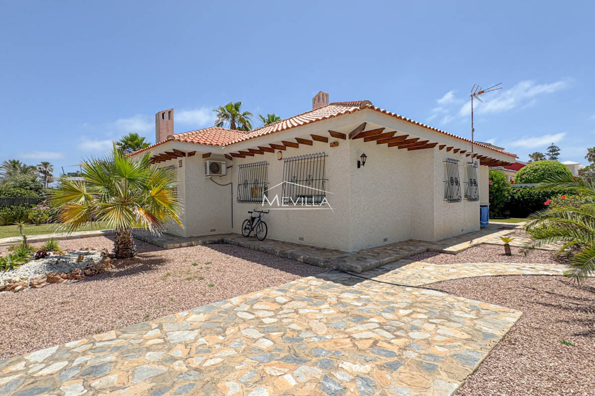 Reventas - Chalet / Villa - Orihuela Costa - Cabo Roig