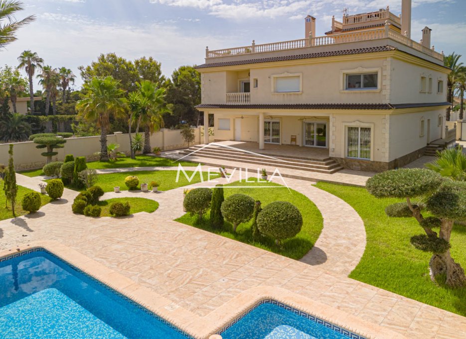 Reventas - Chalet / Villa - Orihuela Costa - Cabo Roig