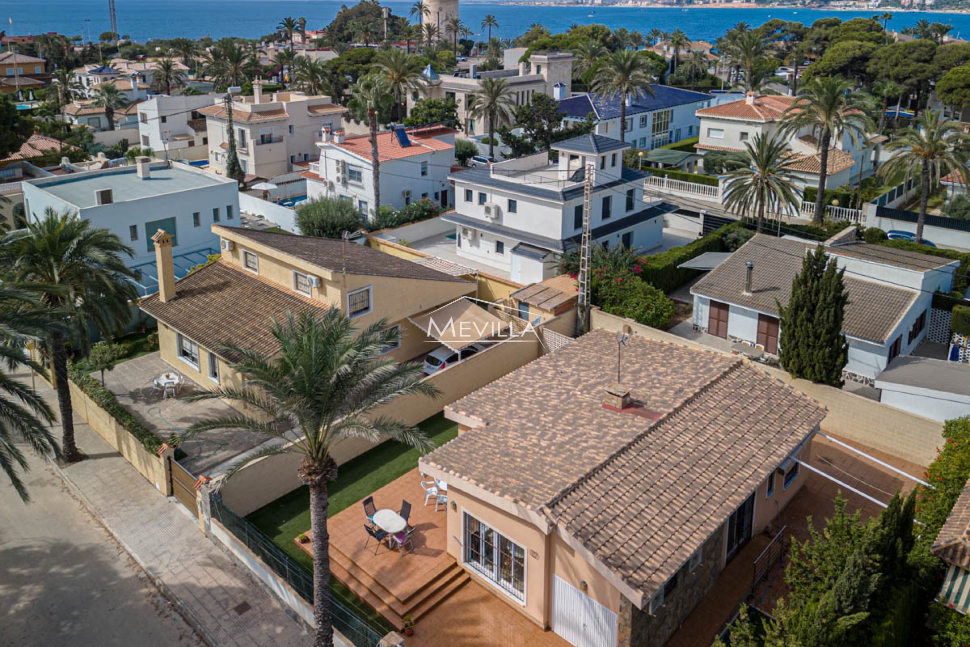 Reventas - Chalet / Villa - Orihuela Costa - Cabo Roig