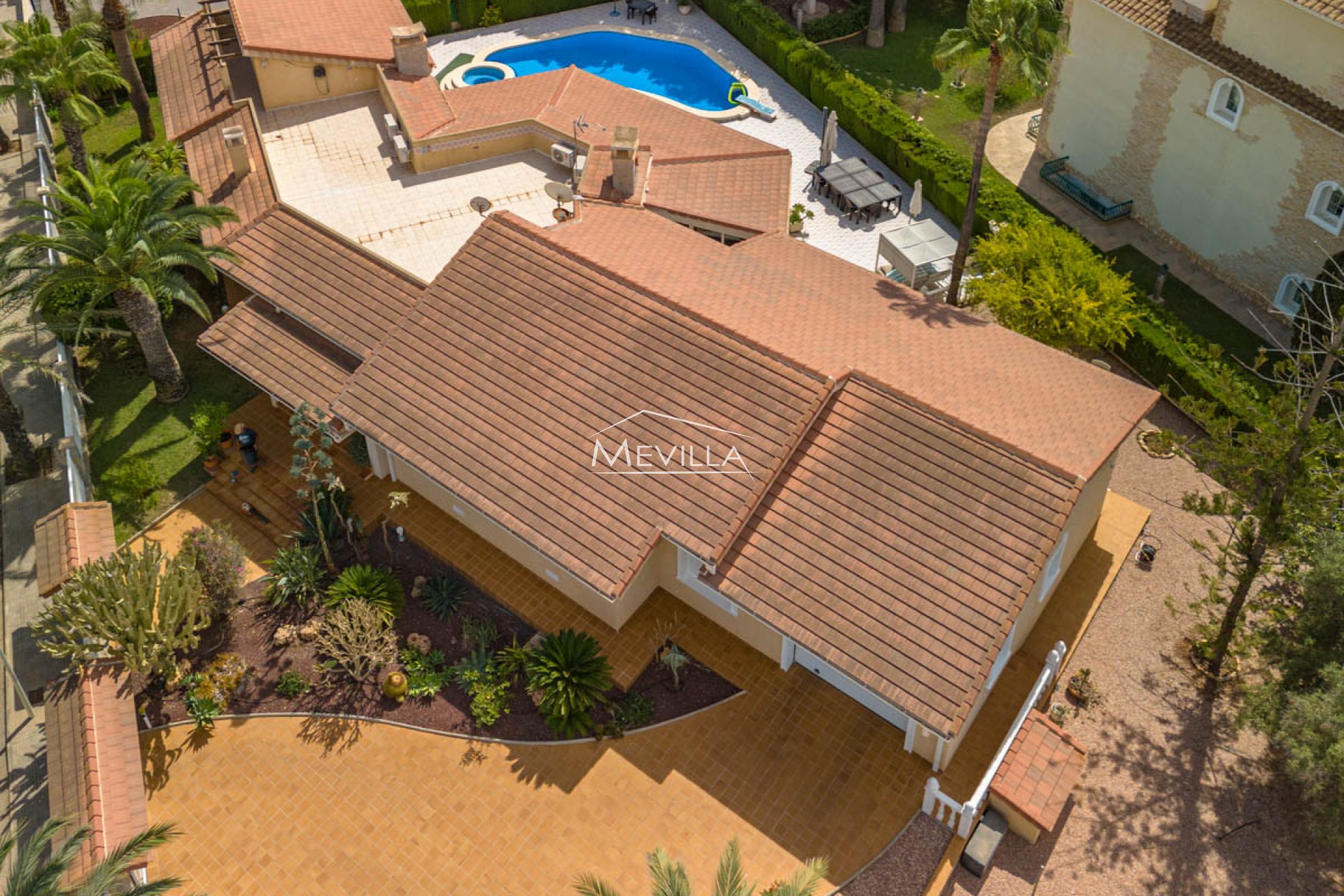 Reventas - Chalet / Villa - Orihuela Costa - Cabo Roig