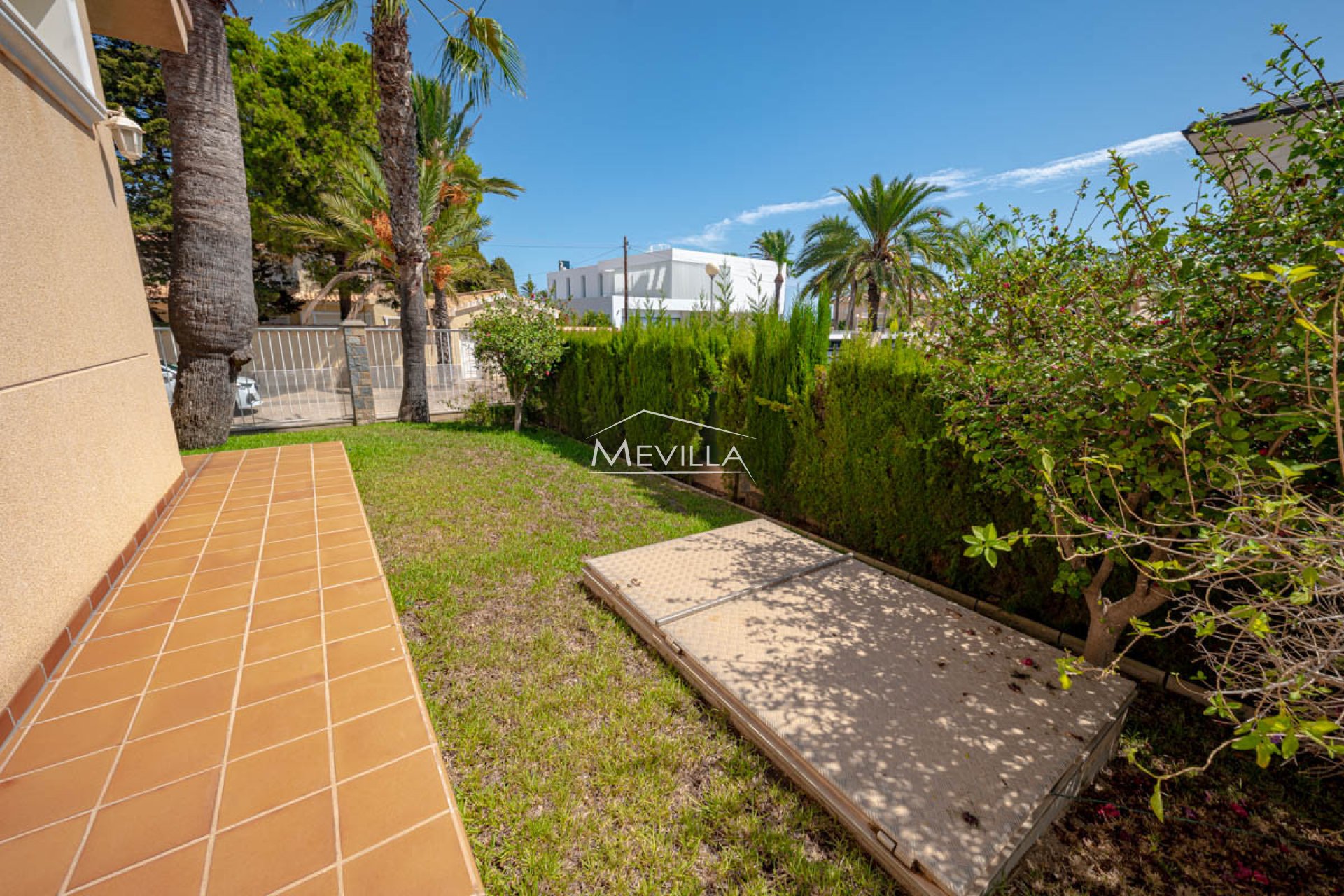 Reventas - Chalet / Villa - Orihuela Costa - Cabo Roig