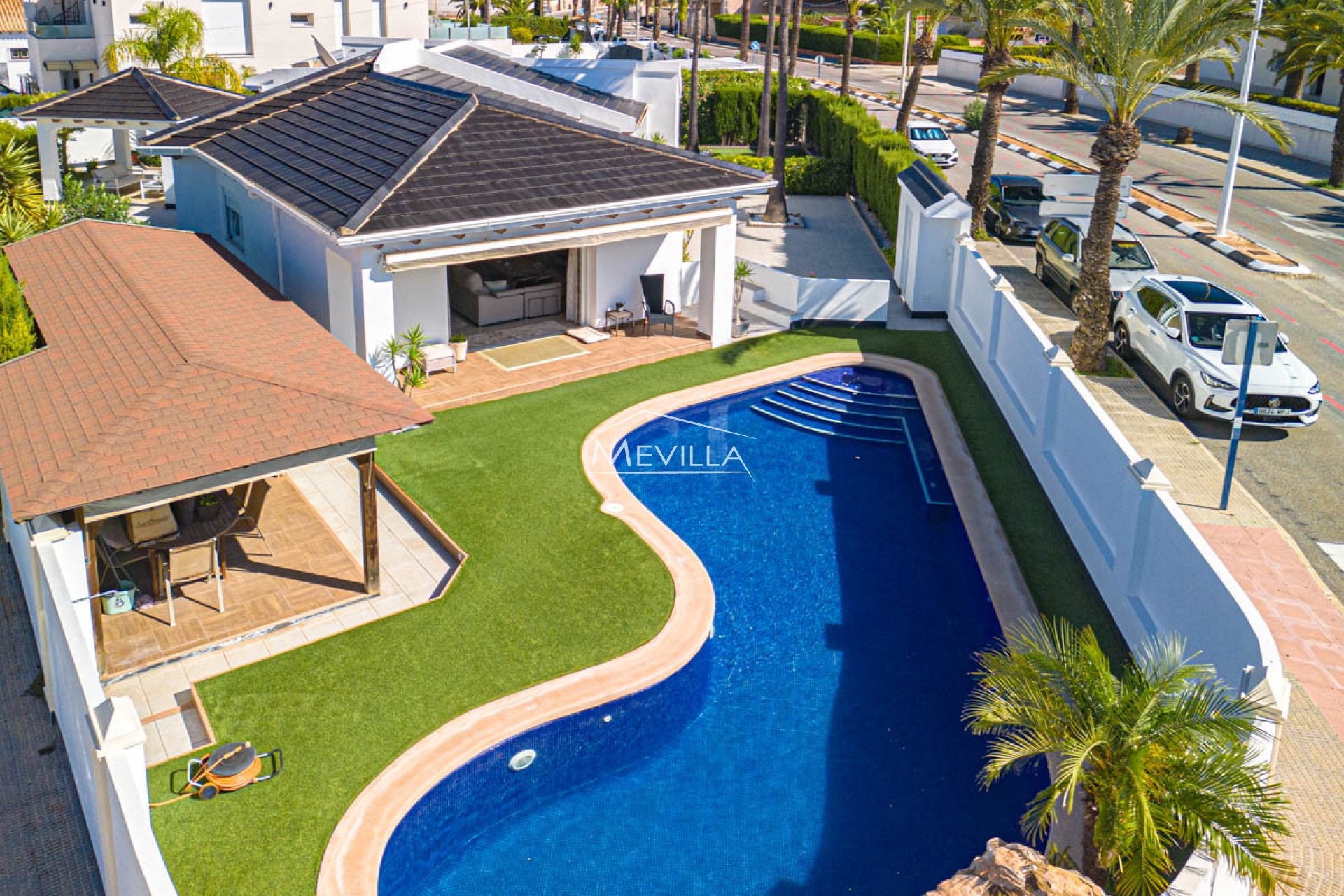 Reventas - Chalet / Villa - Orihuela Costa - Cabo Roig