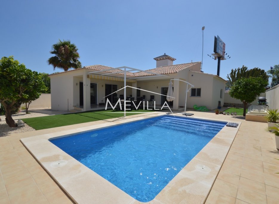 Reventas - Chalet / Villa - Orihuela Costa - Cabo Roig