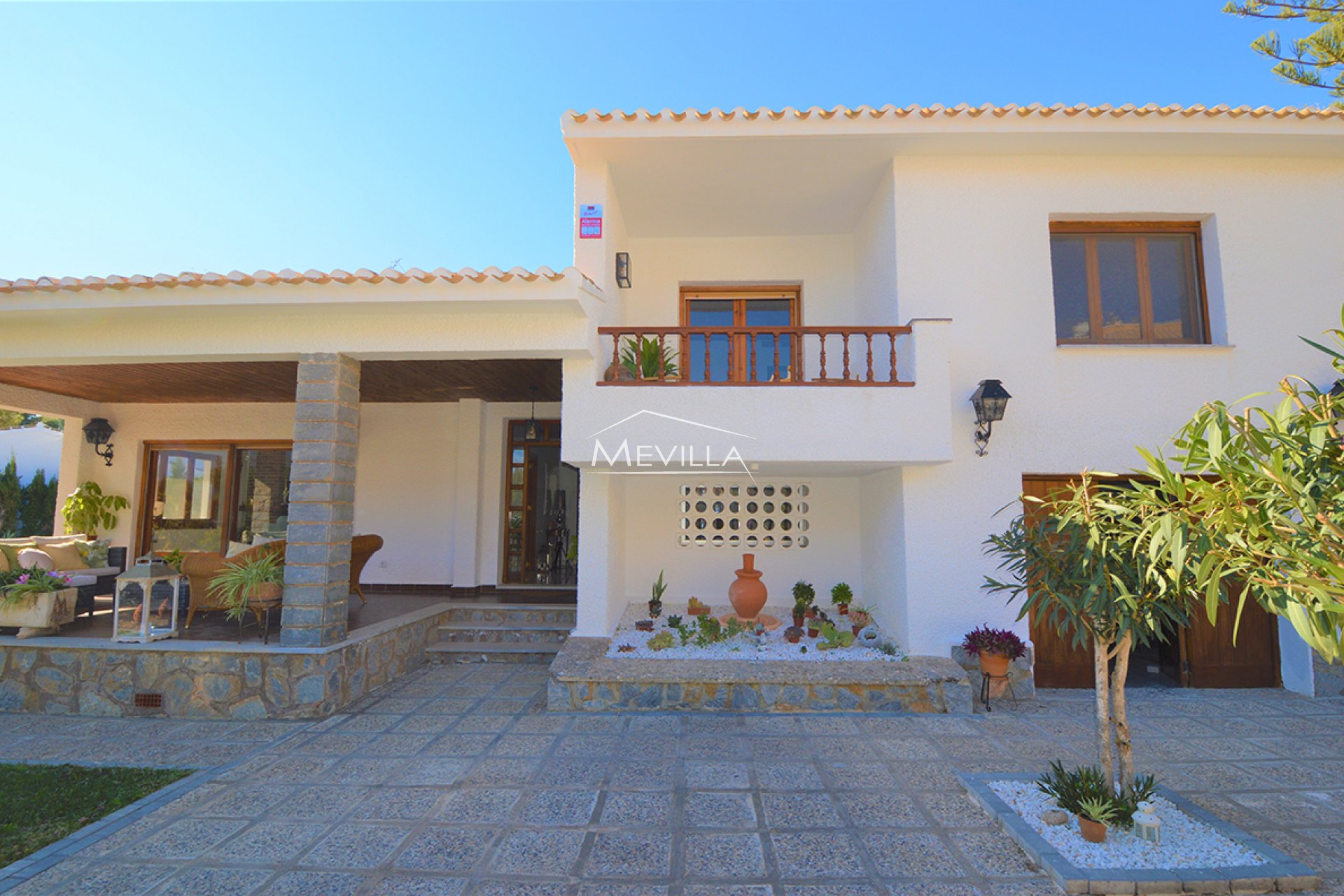 Reventas - Chalet / Villa - Orihuela Costa - Campoamor