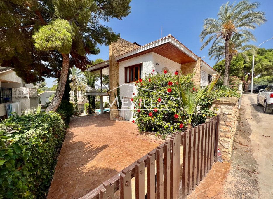 Reventas - Chalet / Villa - Orihuela Costa - Campoamor