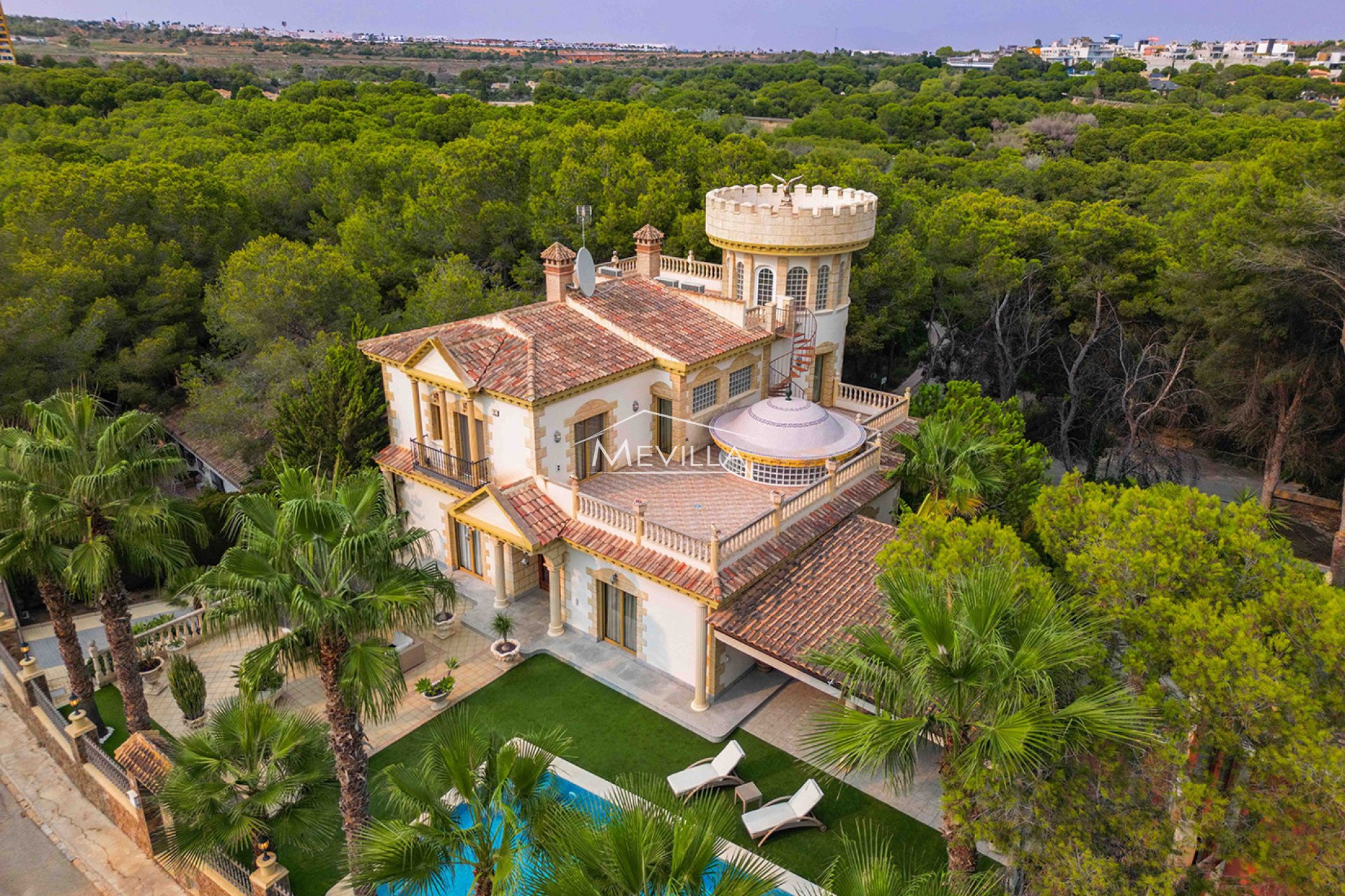 Reventas - Chalet / Villa - Orihuela Costa - Campoamor