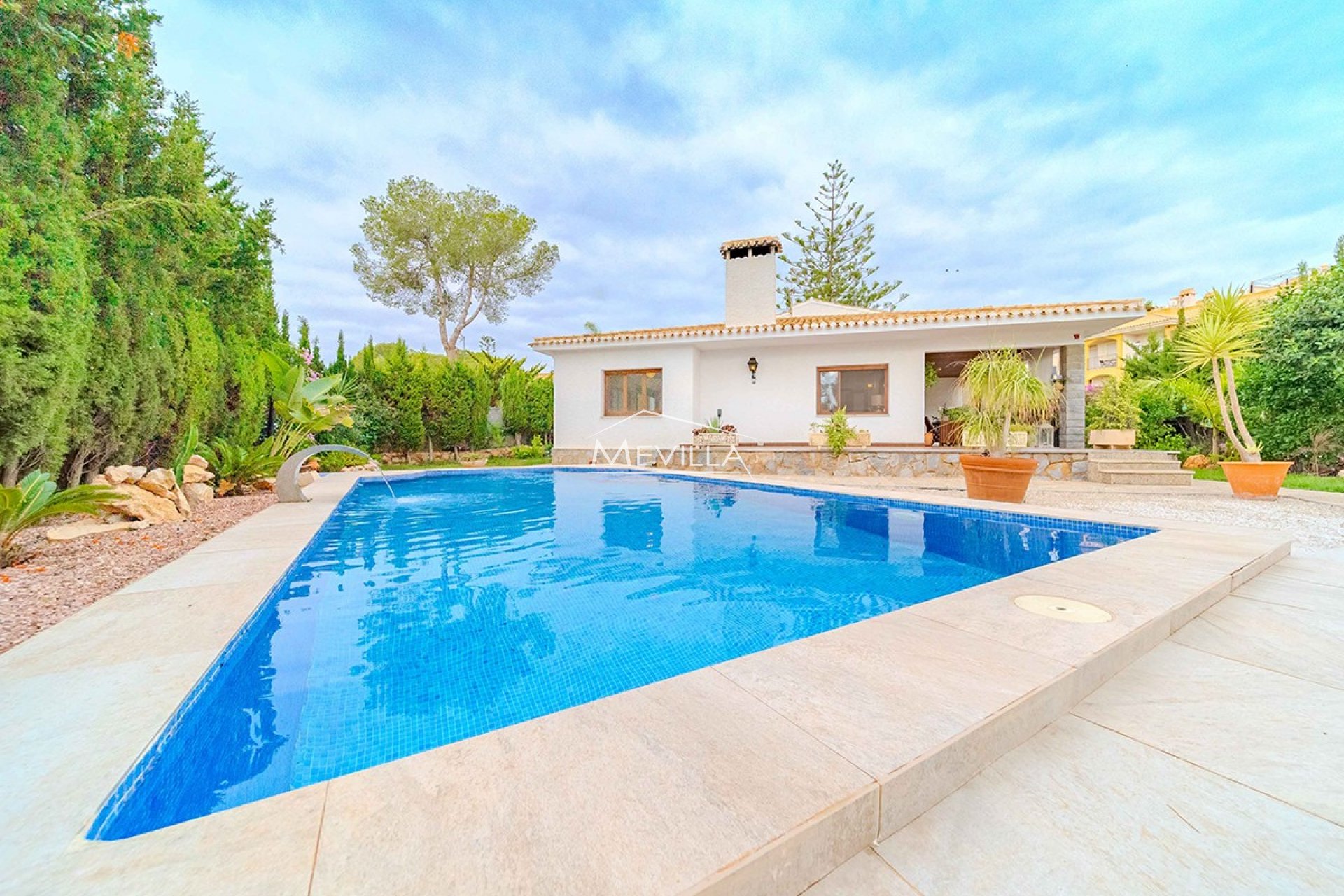 Reventas - Chalet / Villa - Orihuela Costa - Campoamor