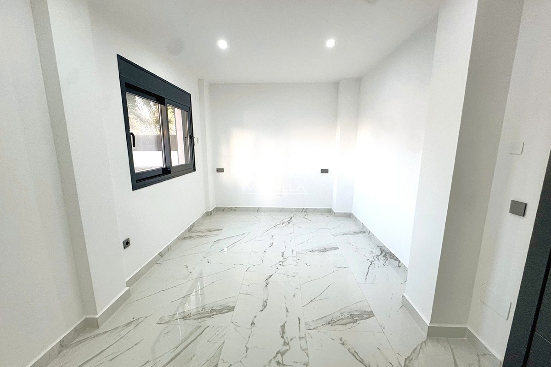 Reventas - Chalet / Villa - Orihuela Costa - Campoamor