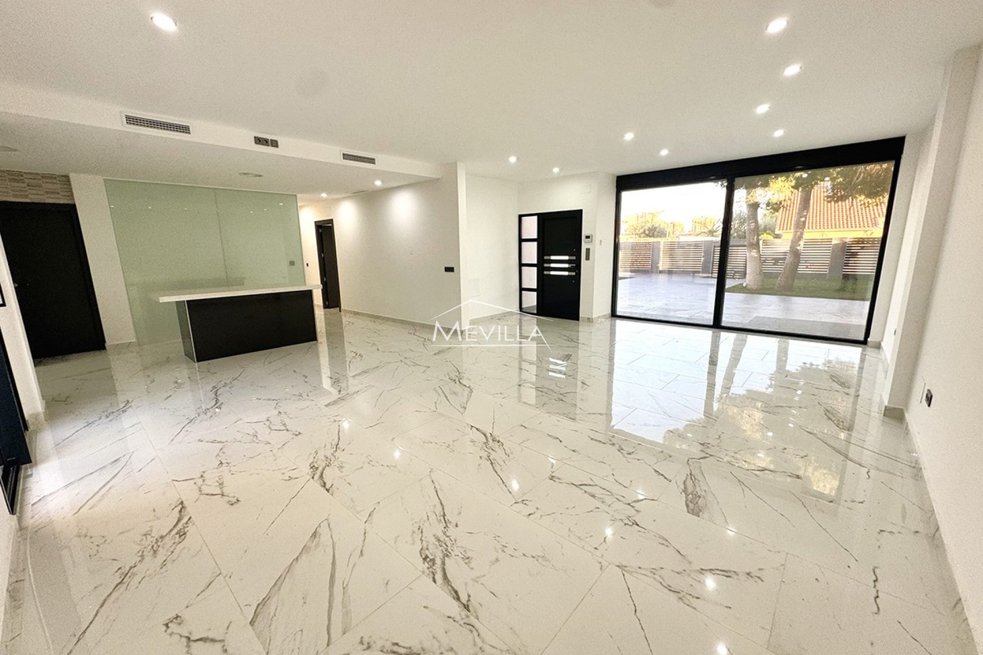 Reventas - Chalet / Villa - Orihuela Costa - Campoamor