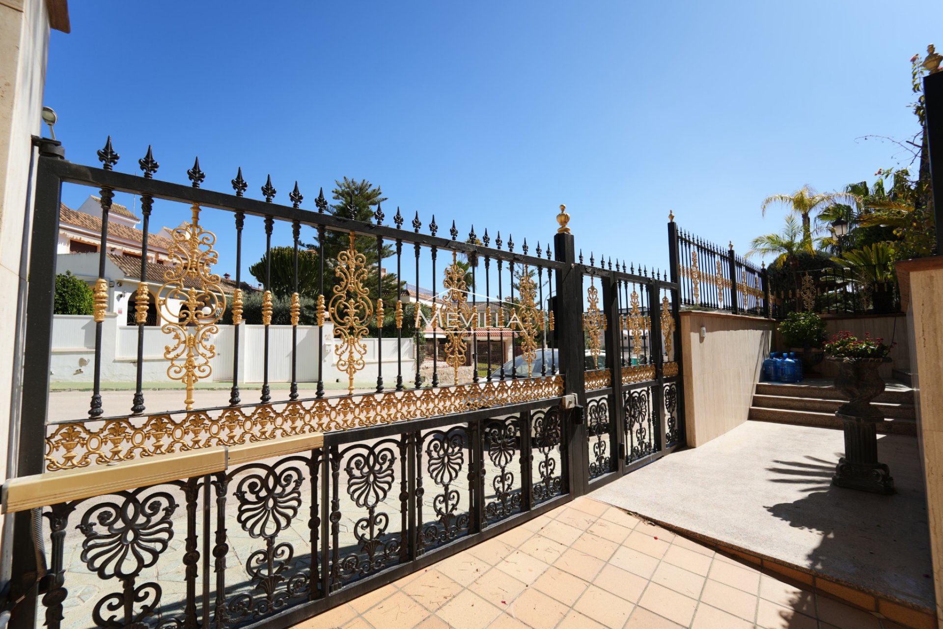 Reventas - Chalet / Villa - Orihuela Costa - Campoamor