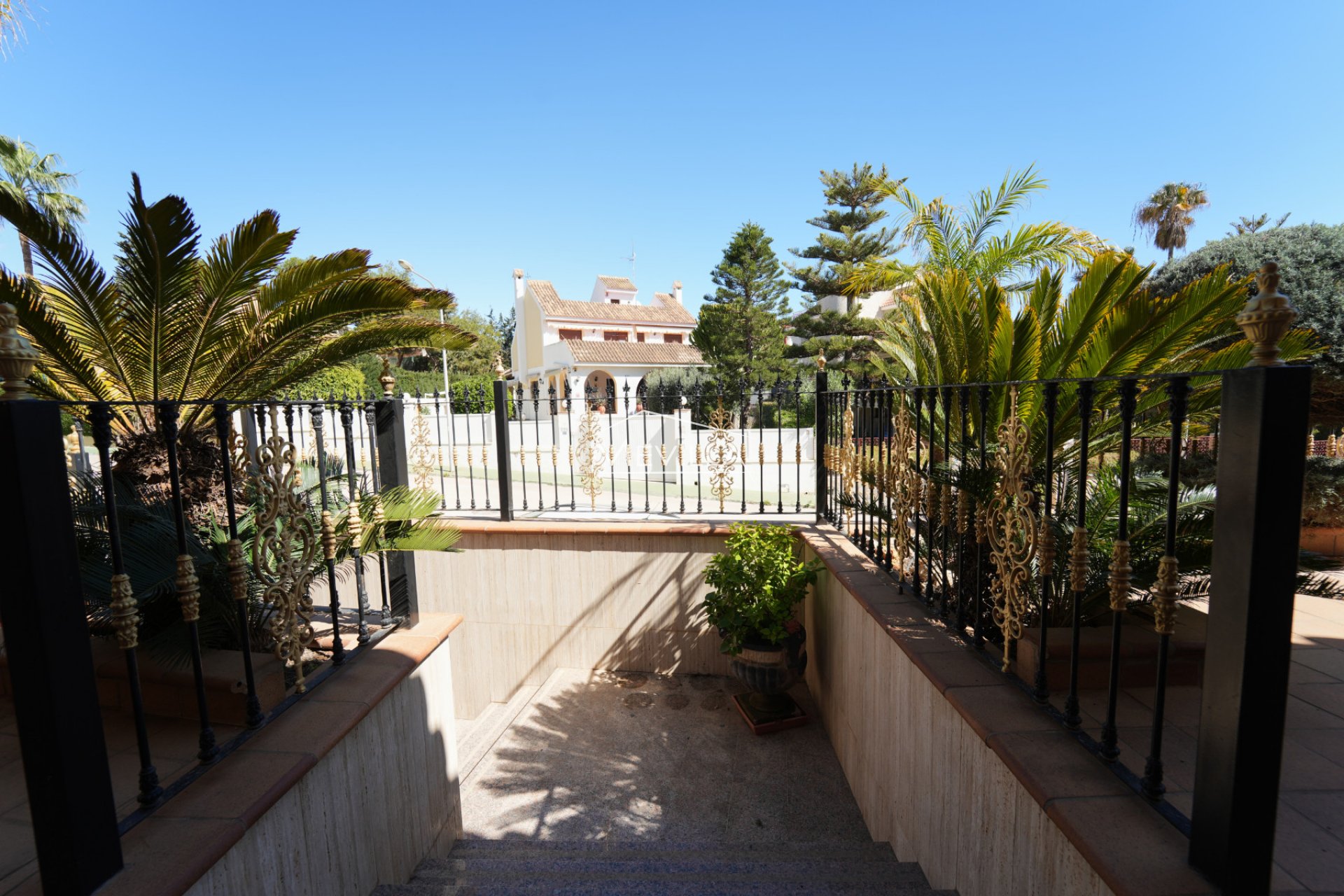 Reventas - Chalet / Villa - Orihuela Costa - Campoamor