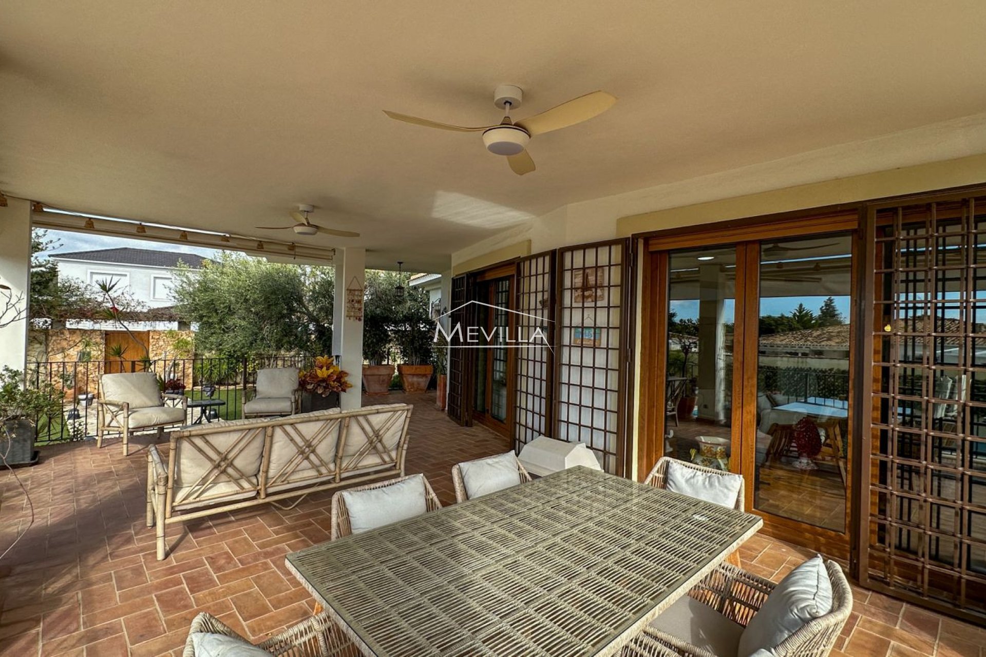 Reventas - Chalet / Villa - Orihuela Costa - Campoamor
