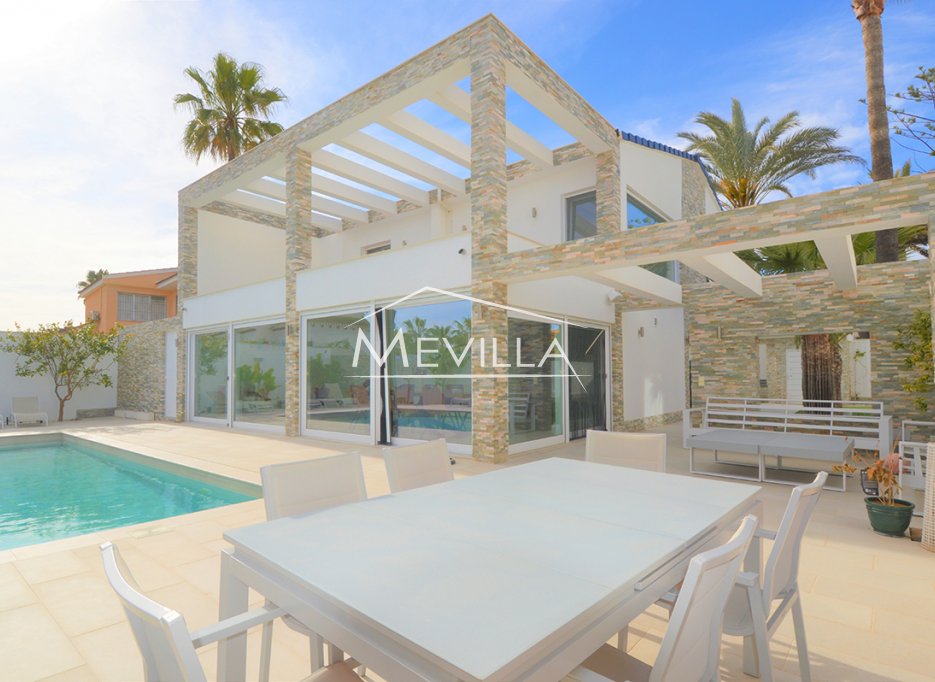 Reventas - Chalet / Villa - Orihuela Costa - La Zenia