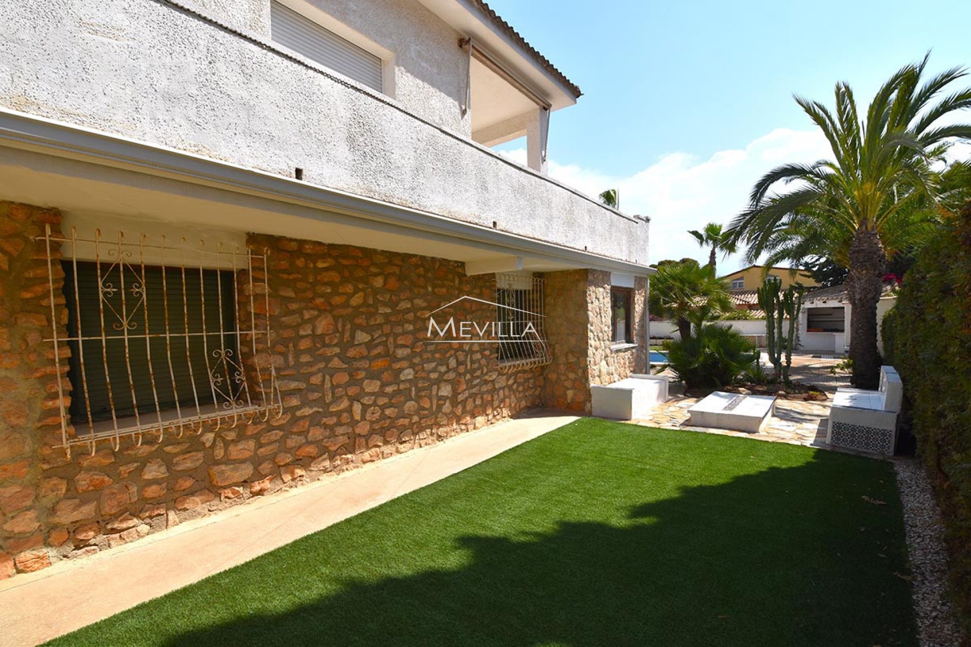 Reventas - Chalet / Villa - Orihuela Costa - La Zenia
