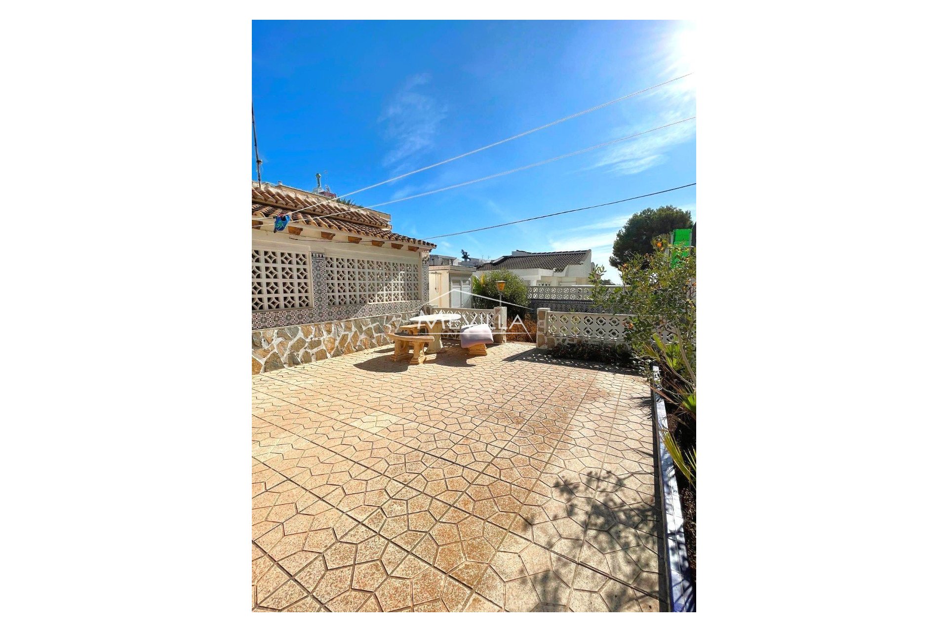 Reventas - Chalet / Villa - Orihuela Costa - La Zenia
