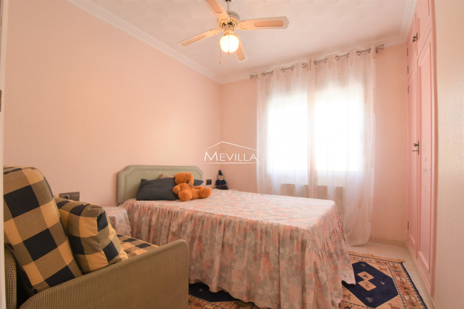 Reventas - Chalet / Villa - Orihuela Costa - La Zenia