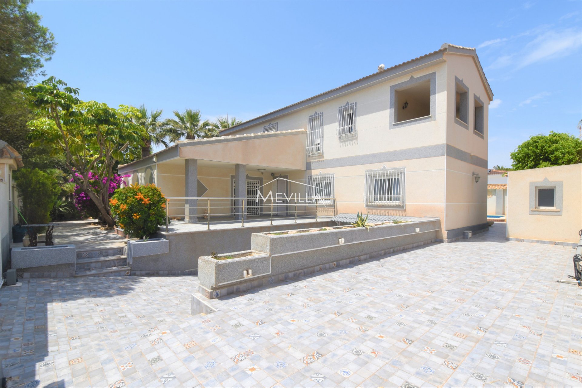 Reventas - Chalet / Villa - Orihuela Costa - La Zenia
